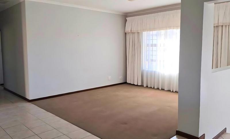 3 Bedroom Property for Sale in Heiderand Western Cape